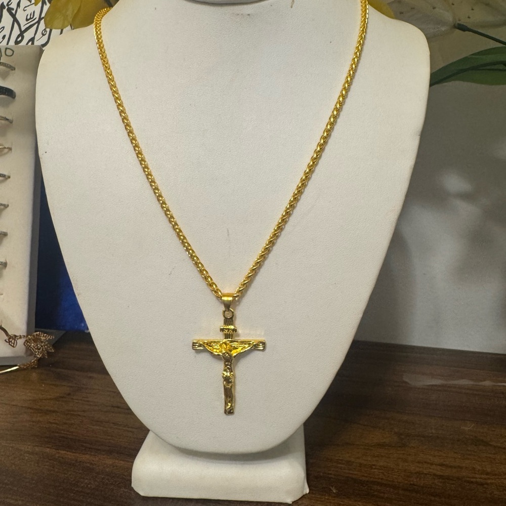 GOLD MOTHER OF PEARL NECKLACE - Picture 5 of 9